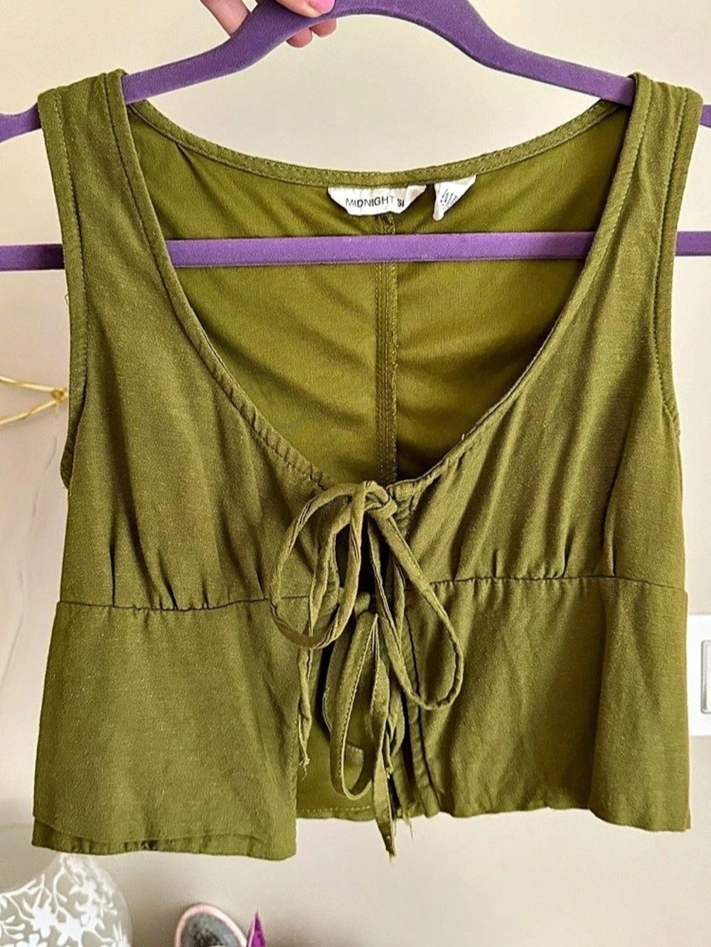 Tie-Front Crop Top in Green Size Small